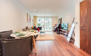 Stylish and Comfortable Canary Wharf Apartment perfect for long stays